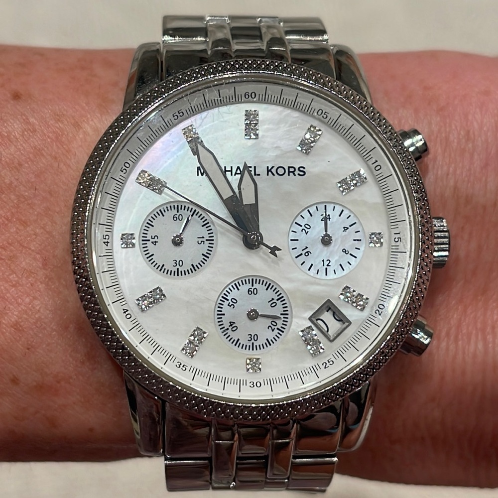 Michael Kors Accessories Silver & White Stainless Steel Ladies Wristwatch Watch